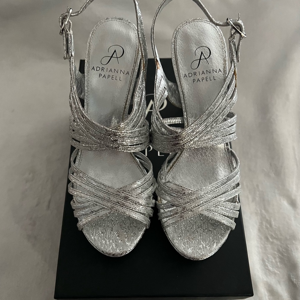 Adriana Papel high heels 👠